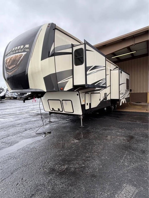 2018 Forest River Sierra