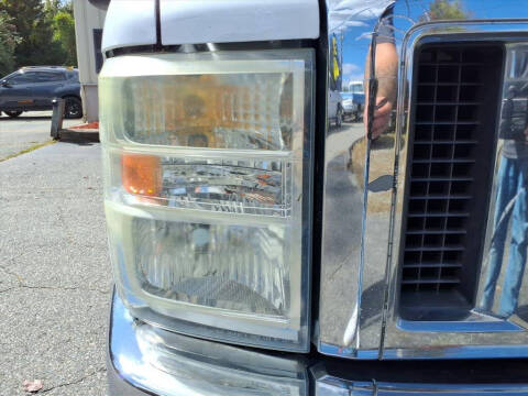 2008 Ford E-Series E-350 SD XLT