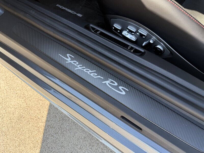 2024 Porsche 718 Boxster Spyder RS