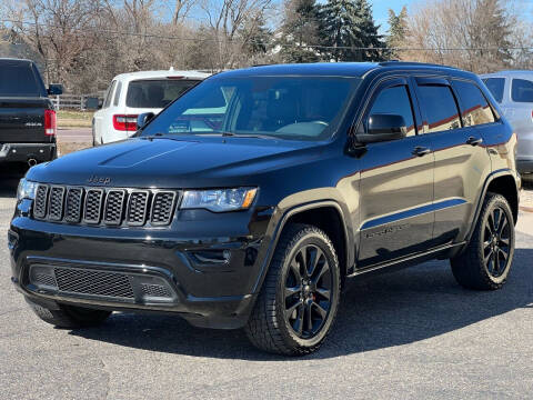 2018 Jeep Grand Cherokee for sale at North Imports LLC in Burnsville MN