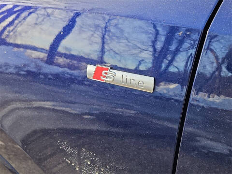 2021 Audi Q3 quattro S line Prem Plus 45 TFSI