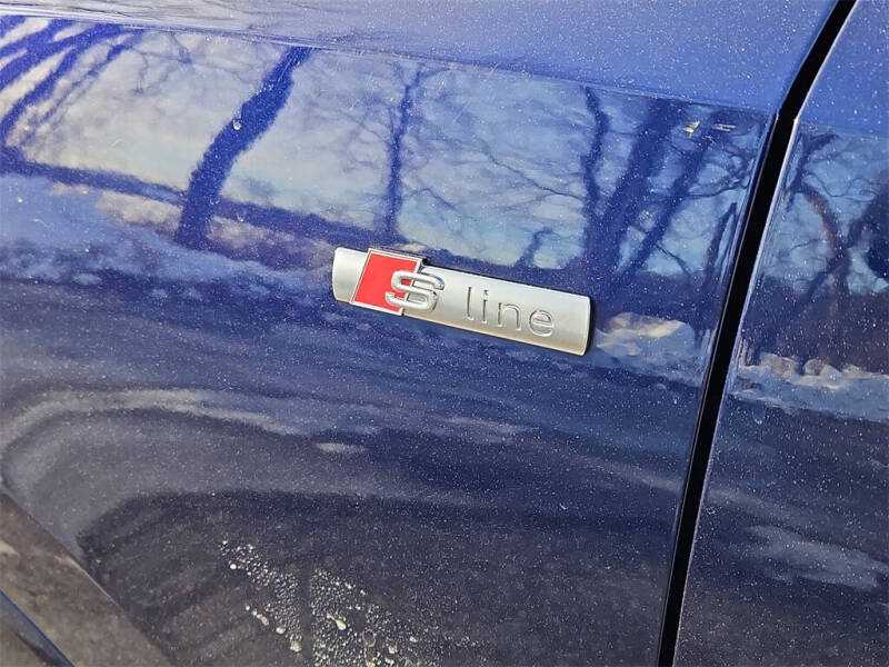 2021 Audi Q3 quattro S line Prem Plus 45 TFSI