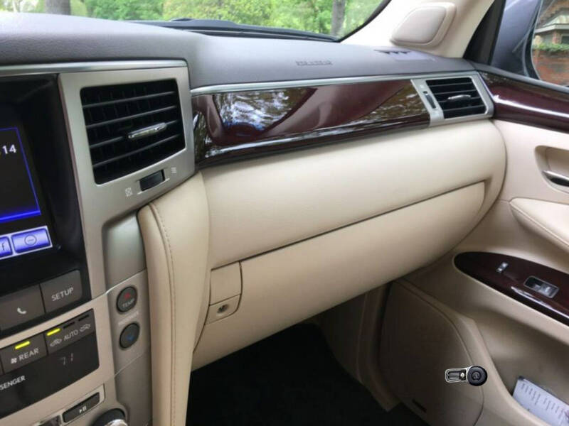 2015 Lexus LX 570