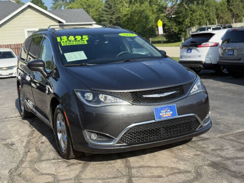 2017 Chrysler Pacifica Touring-L Plus