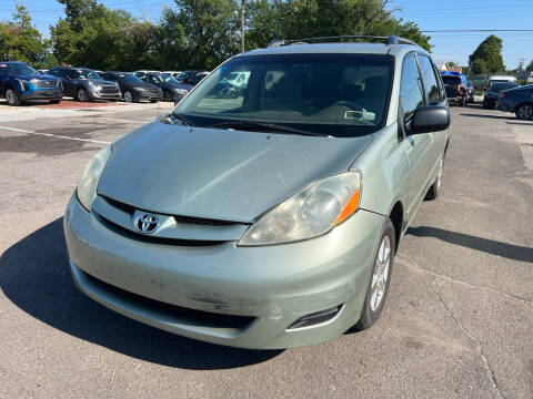 2006 Toyota Sienna for sale at IT GROUP in Oklahoma City OK