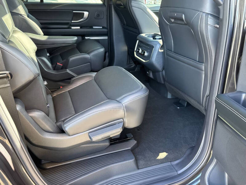 2025 Ford Expedition MAX Platinum