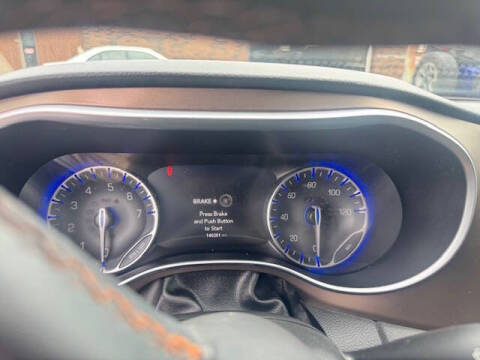 2017 Chrysler Pacifica Touring-L Plus