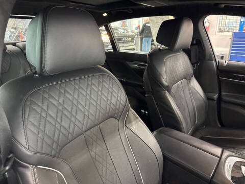 2017 BMW 7 Series 750i xDrive