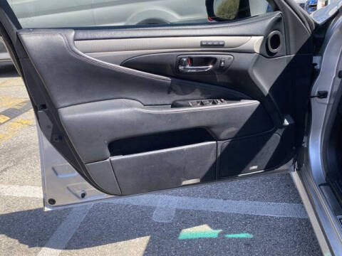 2013 Lexus LS 460