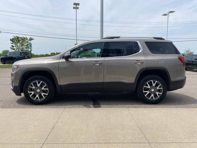 2022 GMC Acadia SLE