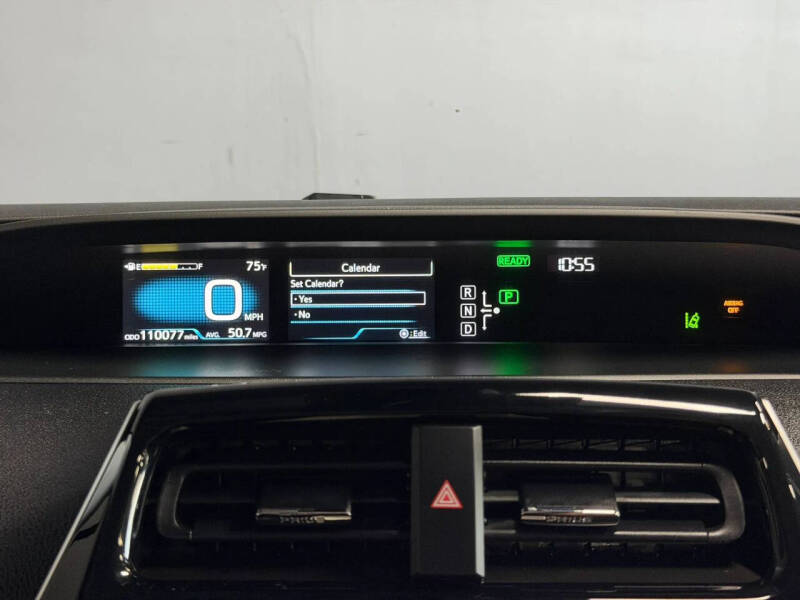 2016 Toyota Prius Three Touring