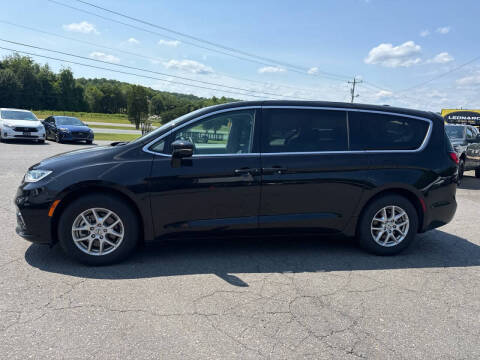 2024 Chrysler Pacifica Touring L