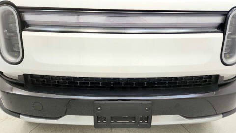 2025 Rivian R1T