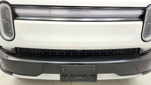 2025 Rivian R1T