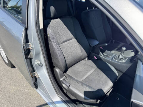 2013 Mazda MAZDA3 i Touring