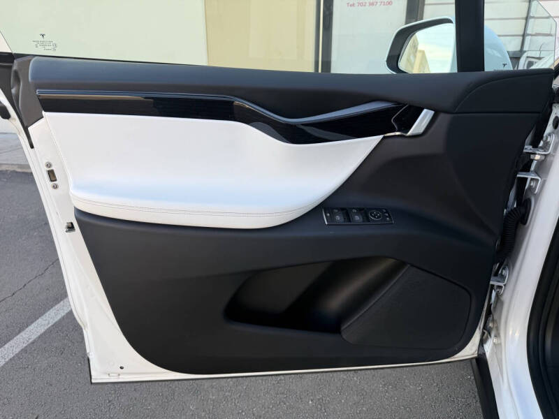 2020 Tesla Model X Long Range Plus