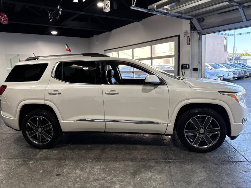 2018 GMC Acadia Denali