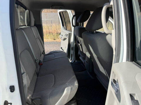 2015 Nissan Frontier SV