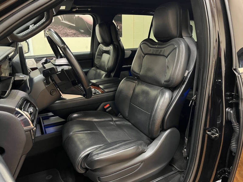 2022 Lincoln Navigator L Reserve