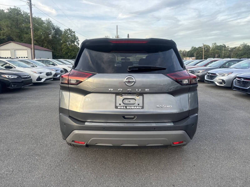 2021 Nissan Rogue SV