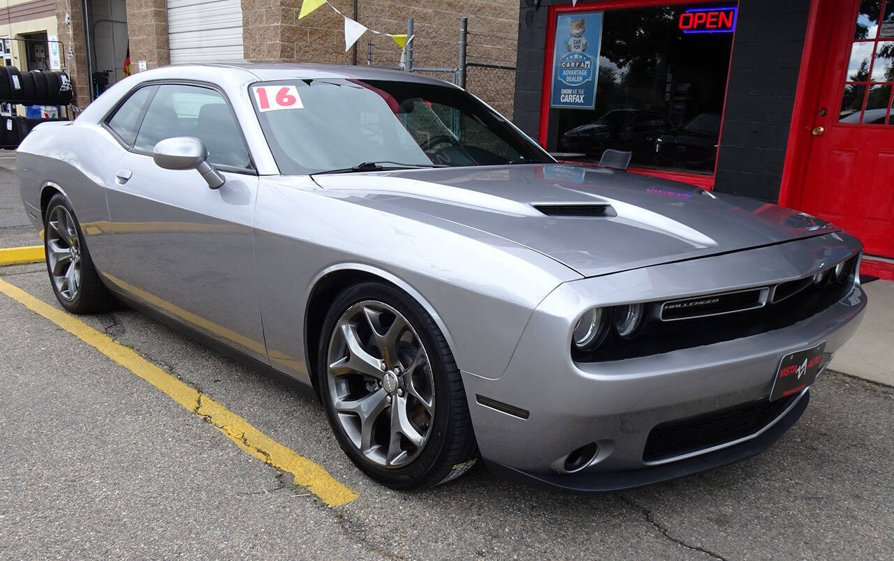 Silver 2016 Dodge Challenger SXT SXT 2dr Coupe 1