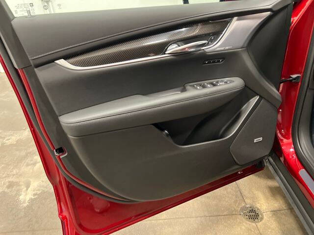 2023 Cadillac XT6 Sport