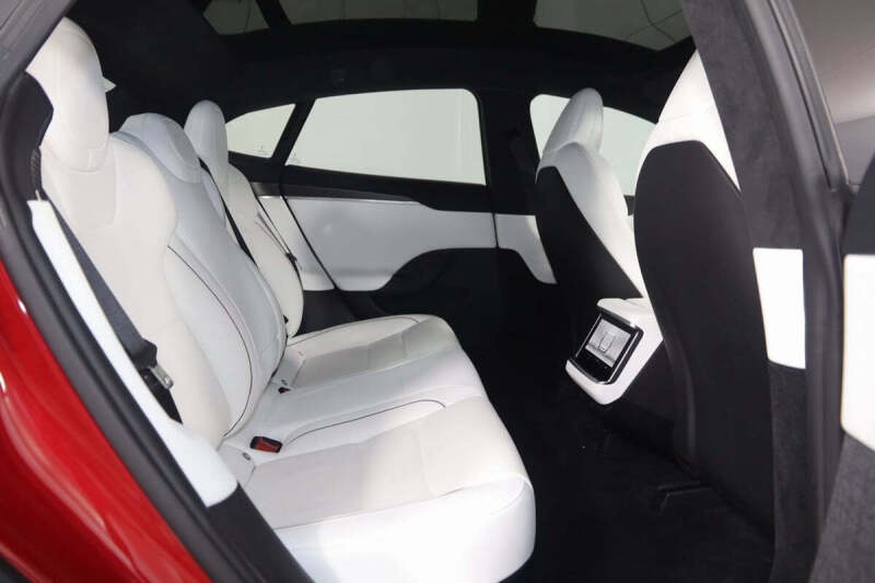 2022 Tesla Model S Plaid
