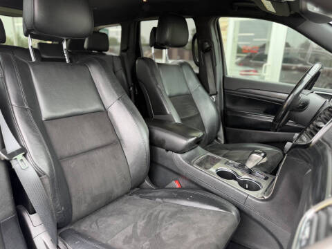 2019 Jeep Grand Cherokee Laredo