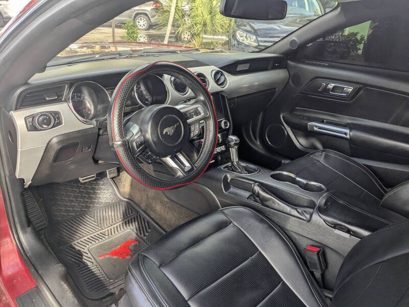 2017 Ford Mustang EcoBoost Premium