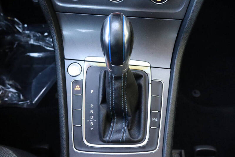 2015 Volkswagen e-Golf Limited Edition
