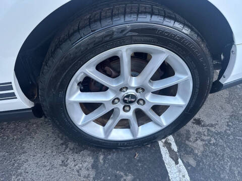 2011 Ford Mustang V6 Premium