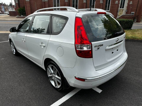 2011 Hyundai Elantra Touring SE