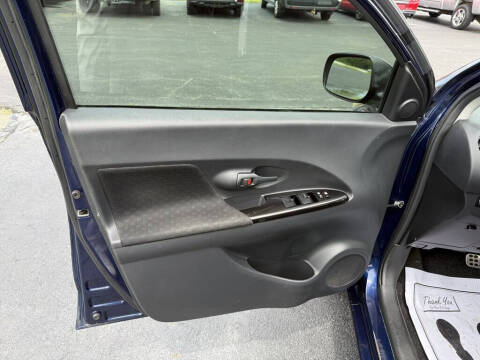 2010 Scion xD