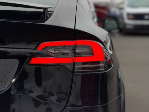 2023 Tesla Model X Plaid