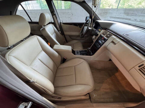 1996 Mercedes-Benz E-Class E 320