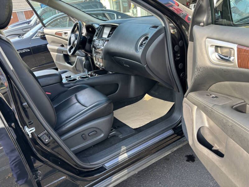 2016 Nissan Pathfinder Platinum