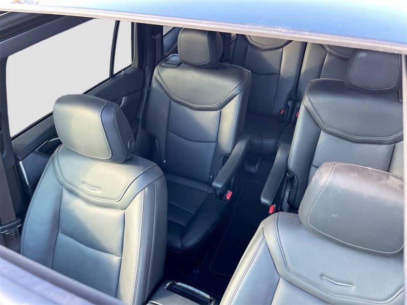 2025 Cadillac XT6 Sport