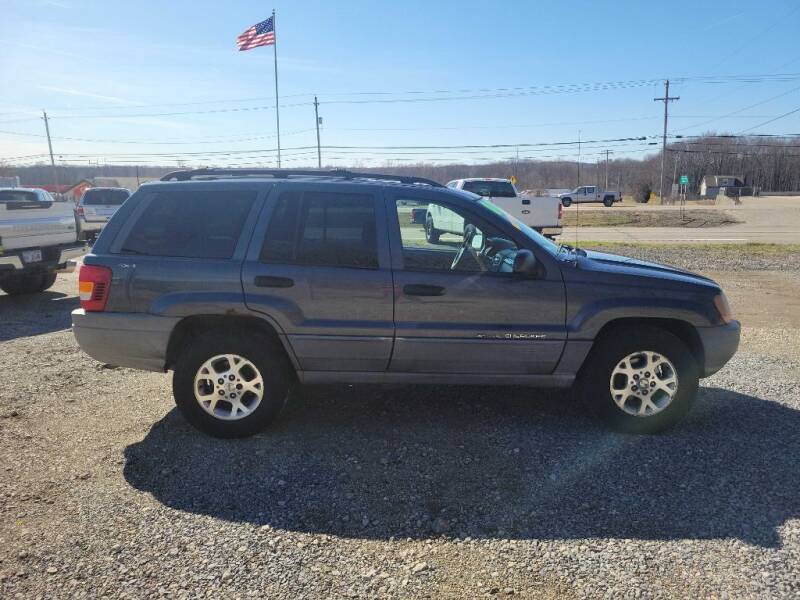 2000 Jeep Grand Cherokee for sale at Iron Works Auto Sales in Hubbard OH