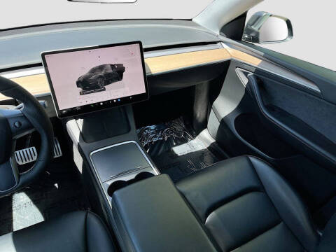 2023 Tesla Model Y Performance