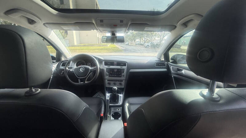 2017 Volkswagen Golf TSI Wolfsburg Edition