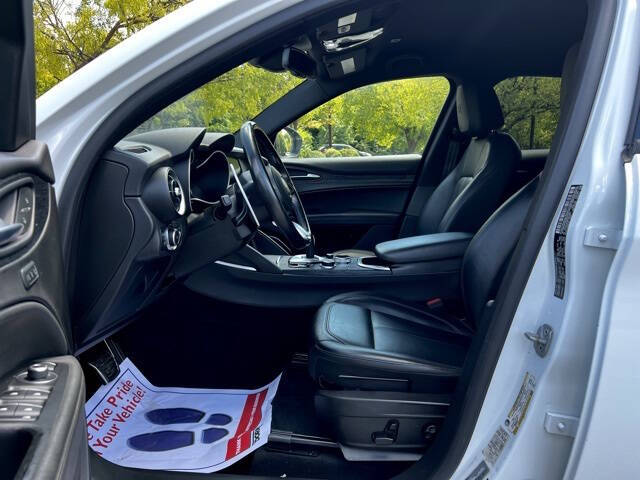 2022 Alfa Romeo Stelvio Sprint