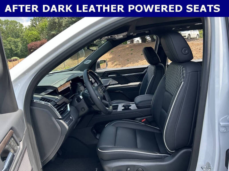 2025 GMC Acadia Denali