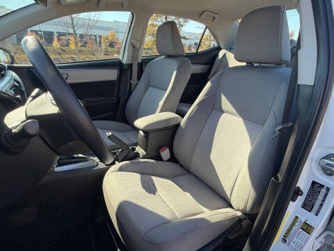 2015 Toyota Corolla LE