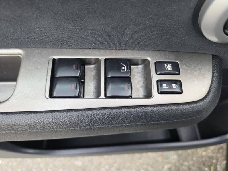 2011 Nissan Versa 1.8 S
