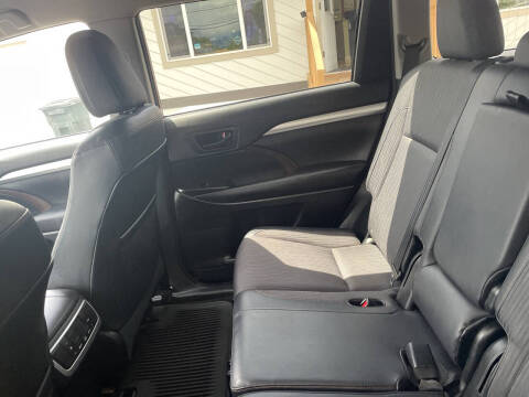 2016 Toyota Highlander LE Plus