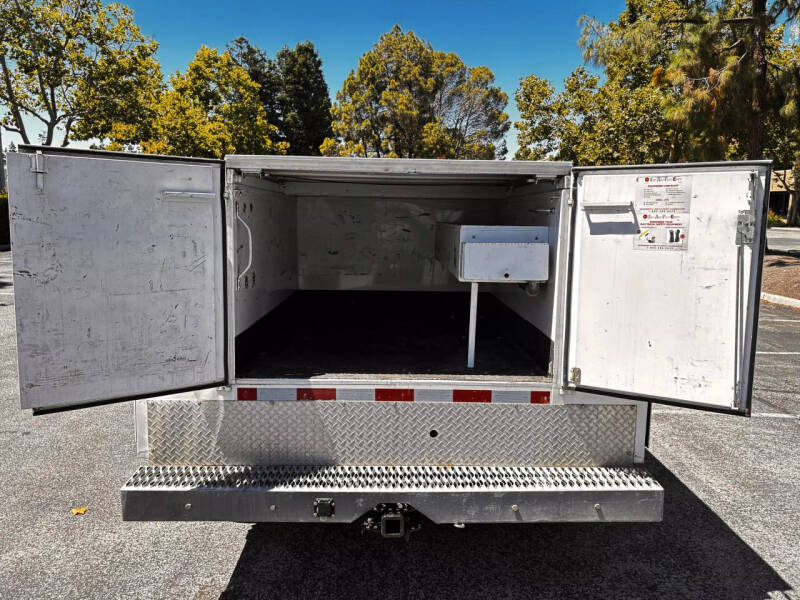 2011 Chevrolet Silverado 3500HD CC