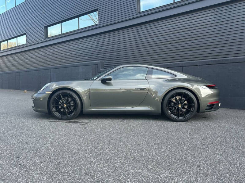 2022 Porsche 911 Carrera