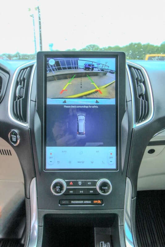 2023 Ford Edge Titanium
