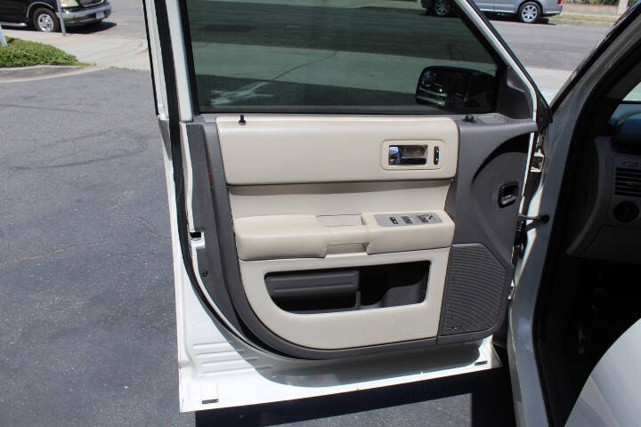 2011 Ford Flex SE