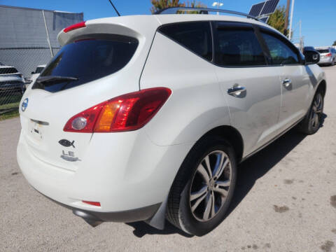 2010 Nissan Murano LE
